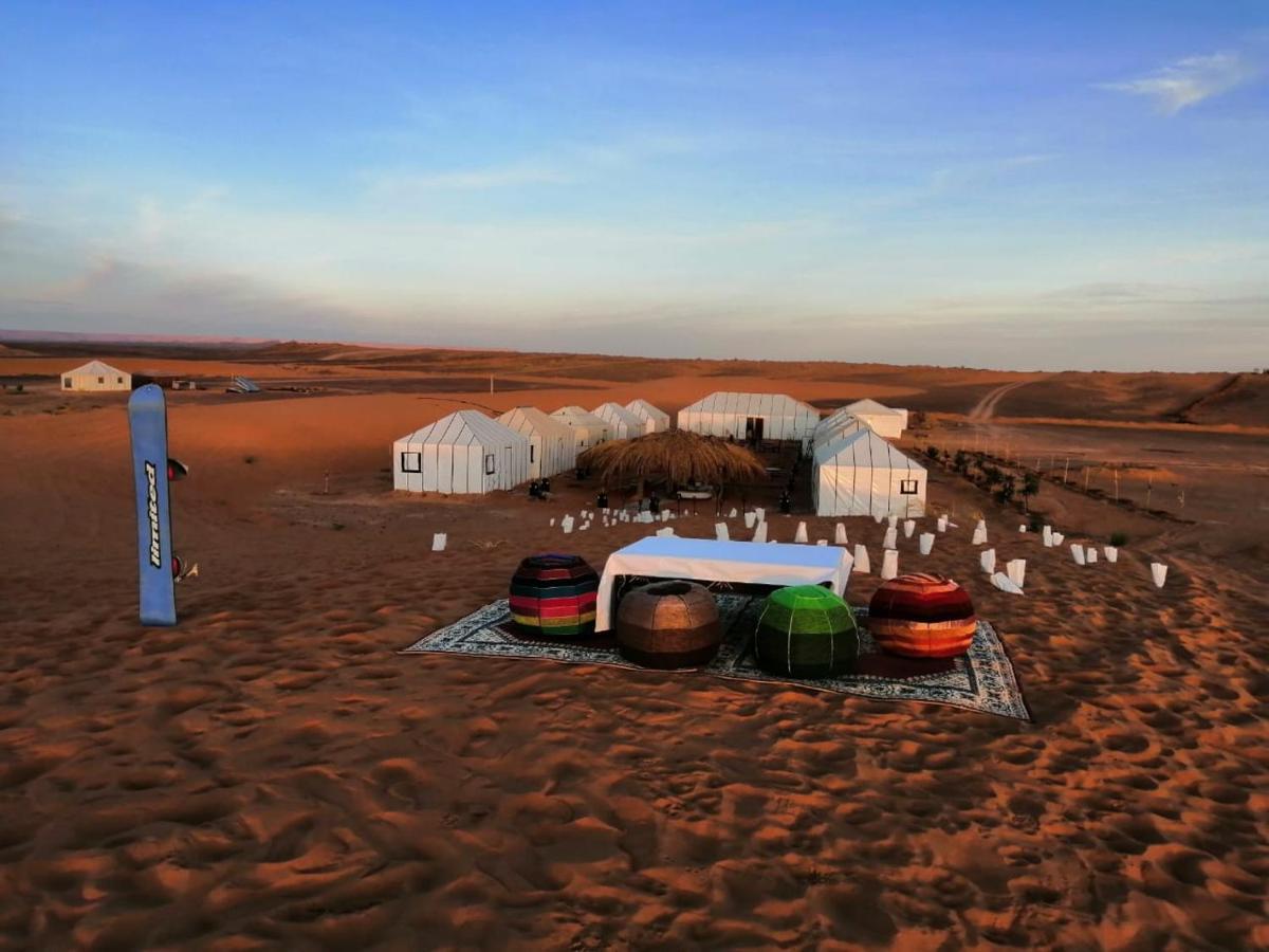 Akabar Luxury Desert Camp Merzuga Kültér fotó