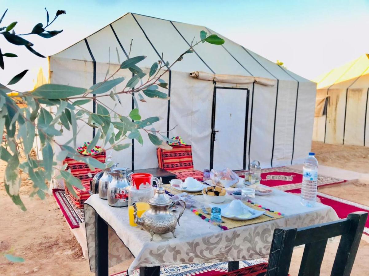 Akabar Luxury Desert Camp Merzuga Kültér fotó