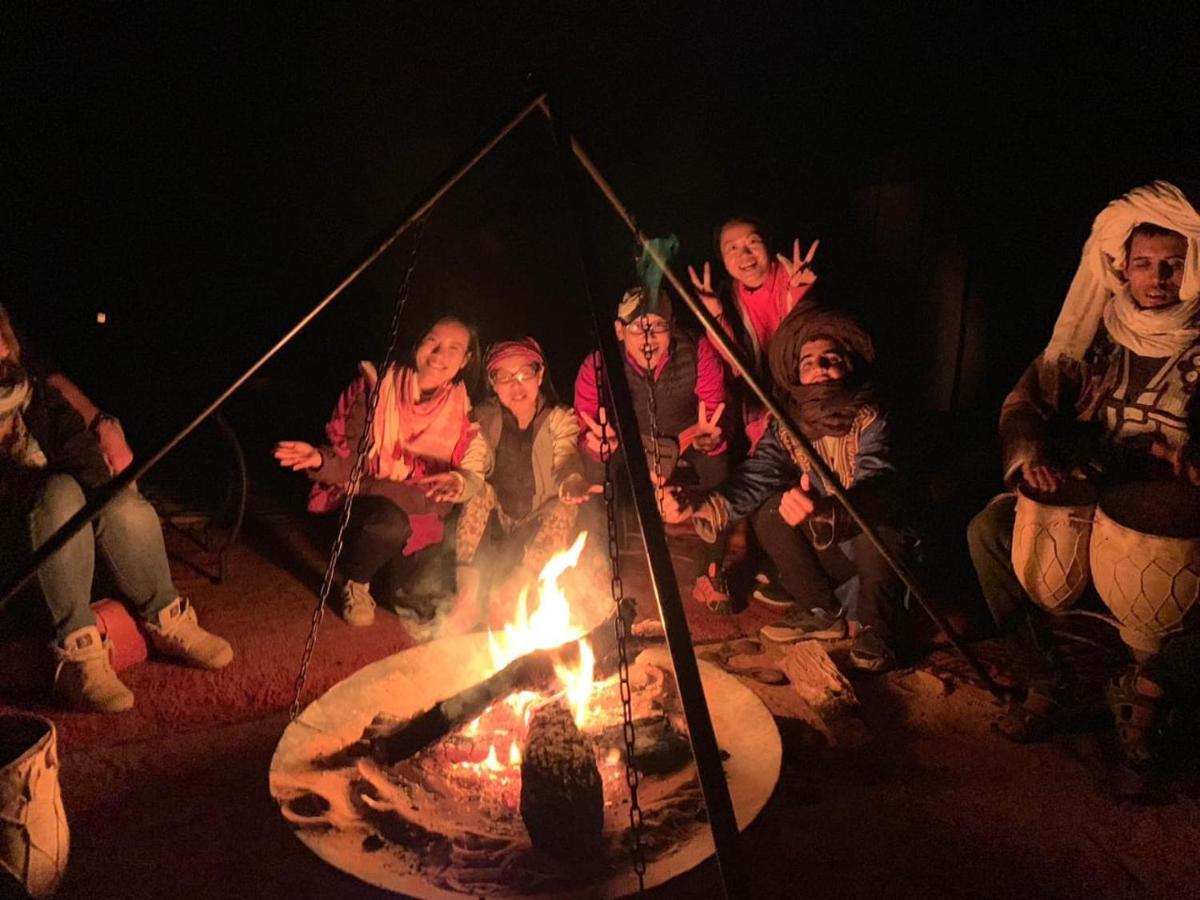 Akabar Luxury Desert Camp Merzuga Kültér fotó