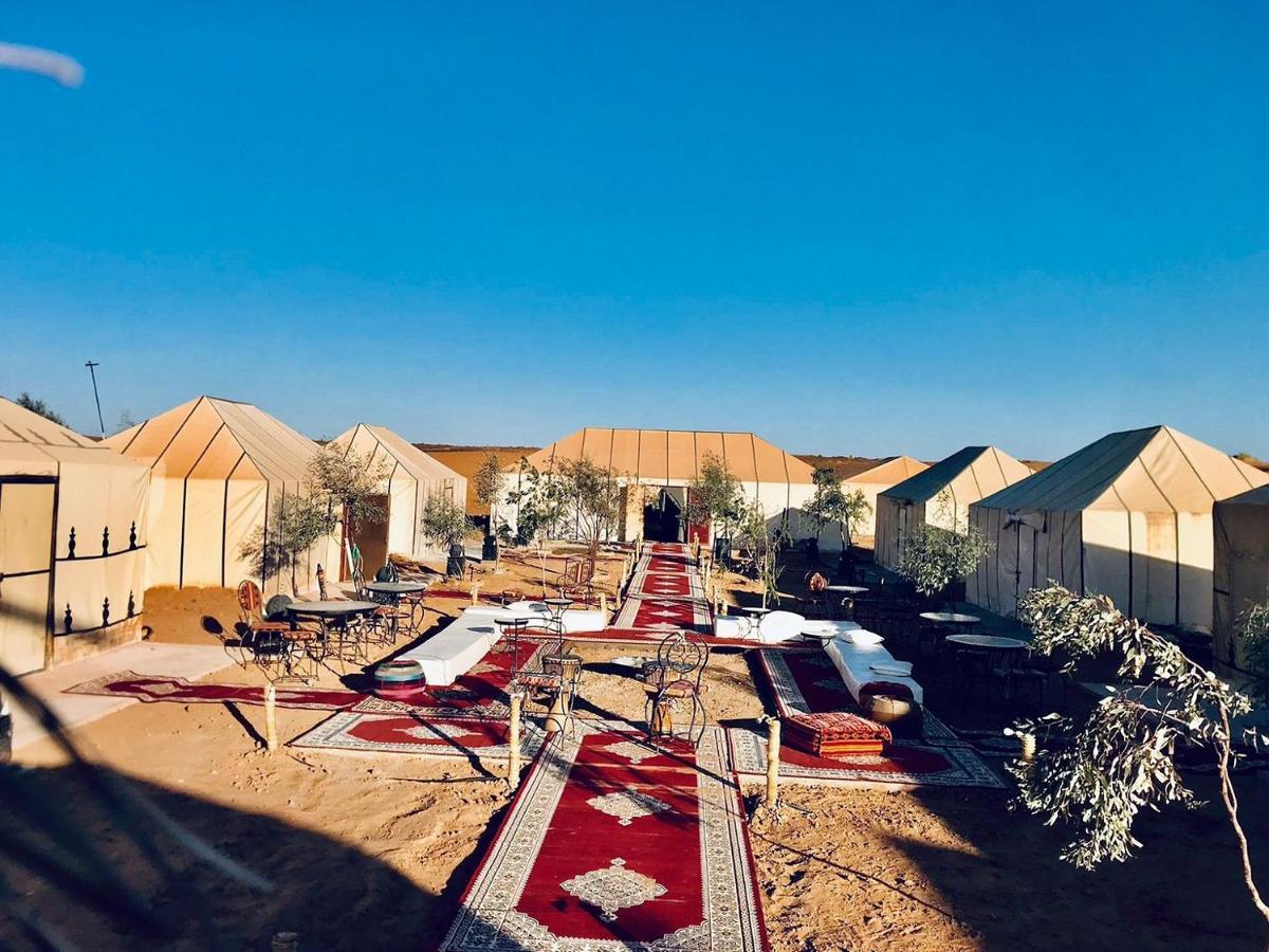 Akabar Luxury Desert Camp Merzuga Kültér fotó