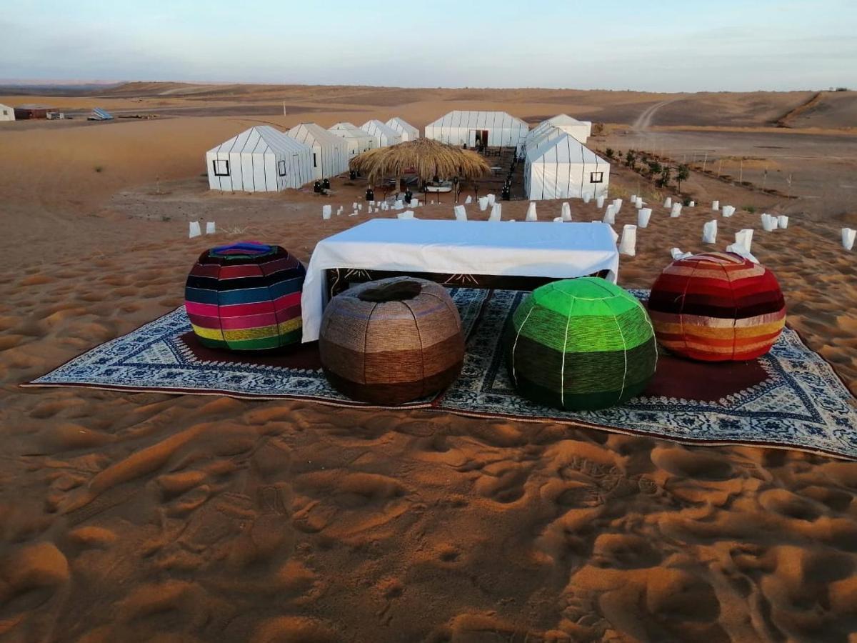 Akabar Luxury Desert Camp Merzuga Kültér fotó