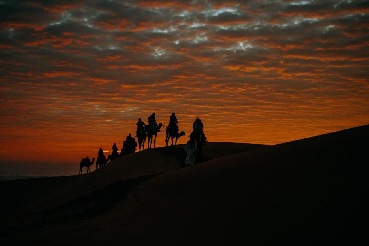 Akabar Luxury Desert Camp Merzuga Kültér fotó